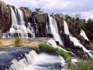 Wietnam atrakcje Dalat wodospady. Wietnam egzotyczne wycieczki. TOP TRAVEL Ekskluzywne wakacje Azja.