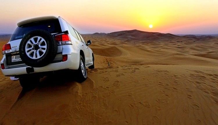 Emiraty Arabskie wycieczki safari pustynia