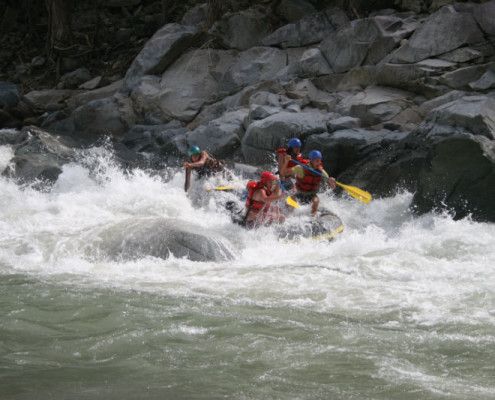 Honduras rafting. wycieczki wakacje podróże indywidualne z TOP TRAVEL